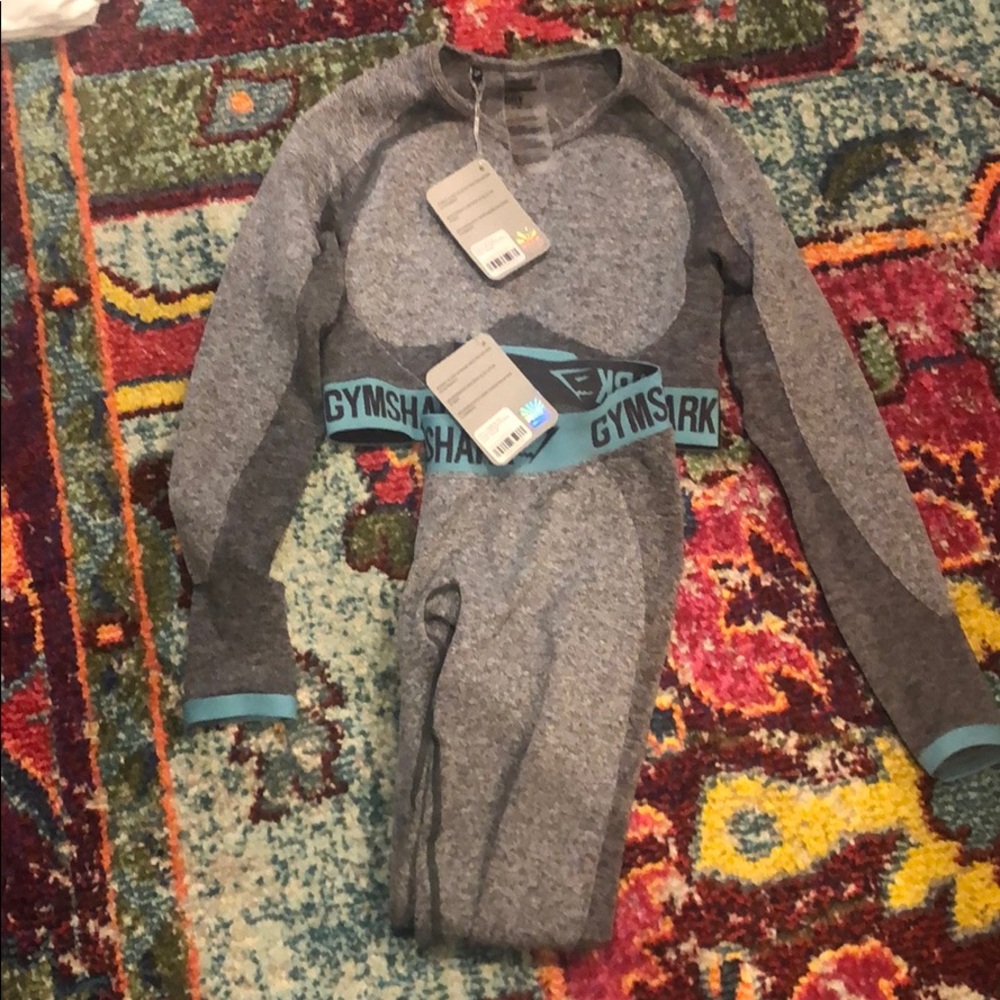 Gymshark flex crop top and leggings